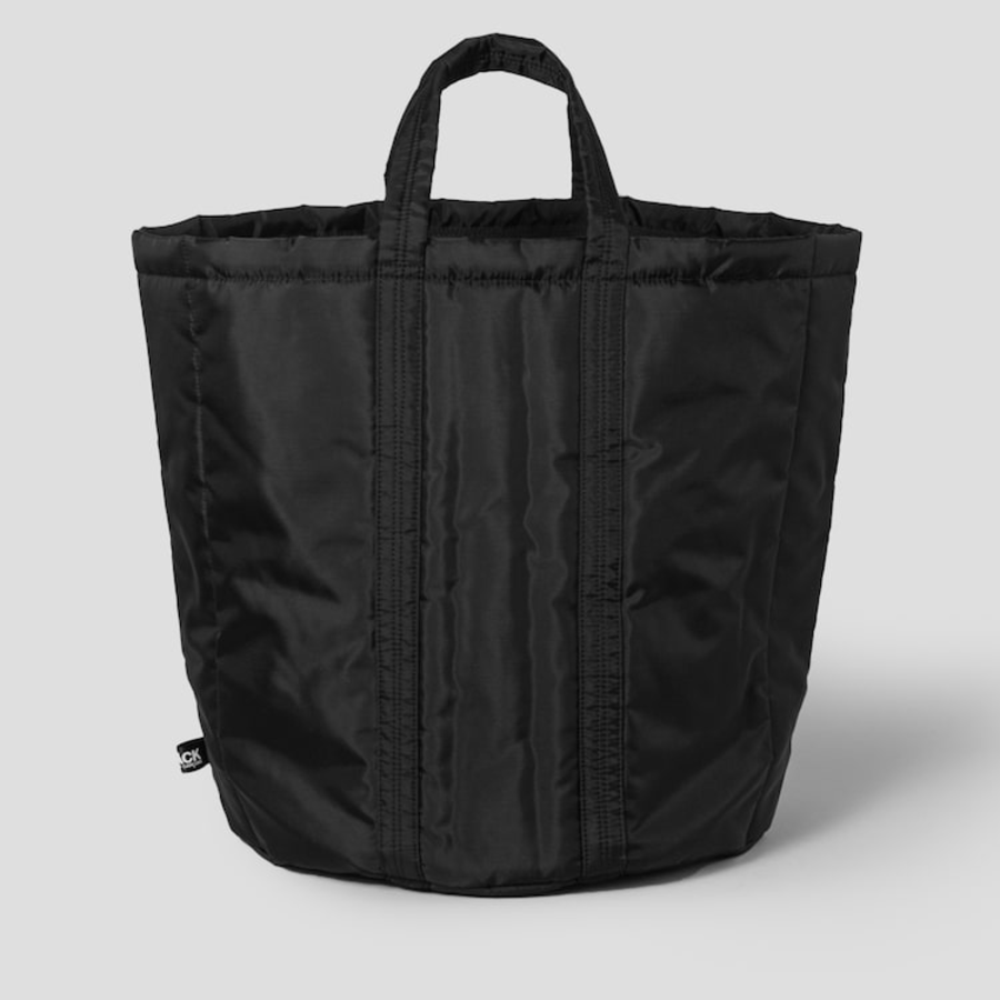 COMME des GARÇONS BLACK (Unisex) Padded Nylon Taffeta Bag – Black