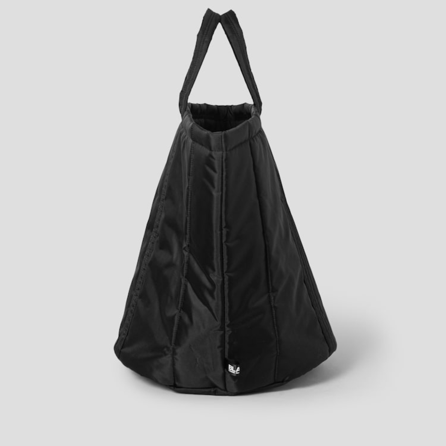 COMME des GARÇONS BLACK (Unisex) Padded Nylon Taffeta Bag – Black