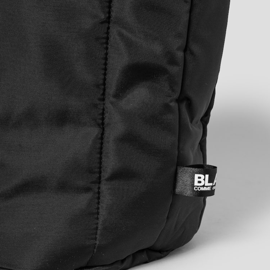 COMME des GARÇONS BLACK (Unisex) Padded Nylon Taffeta Bag – Black