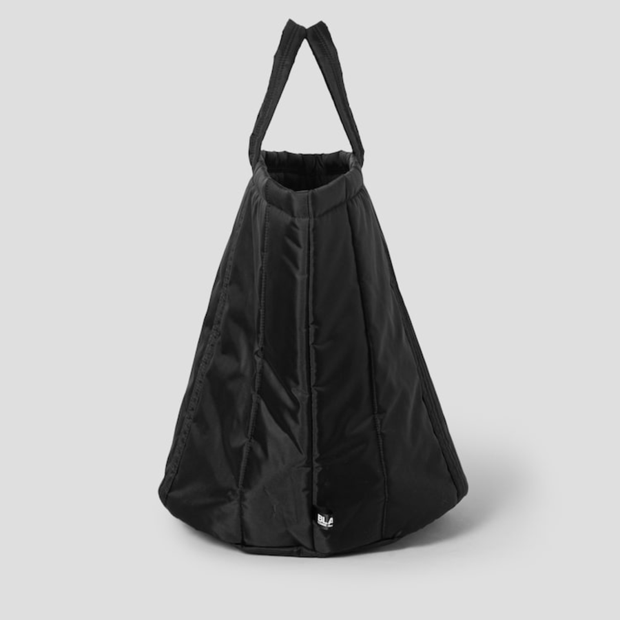 COMME des GARÇONS BLACK (Unisex) Padded Nylon Taffeta Bag – Black