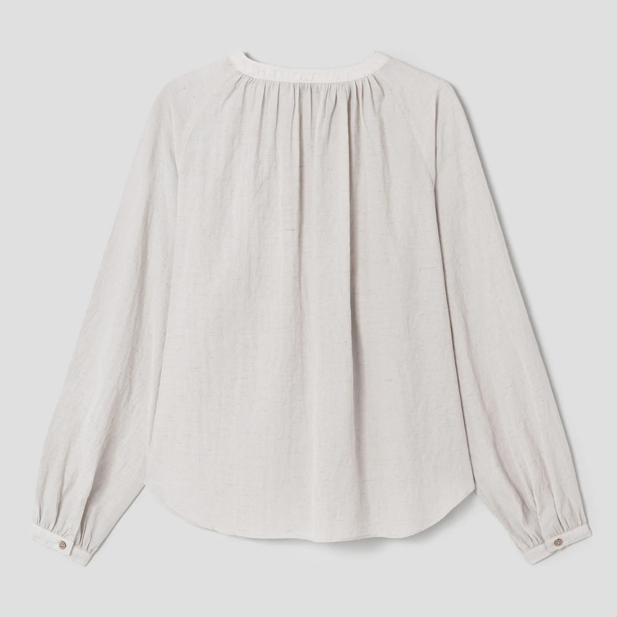 8 seconds Round Neck Shirring Long Sleeve Blouse — Beige