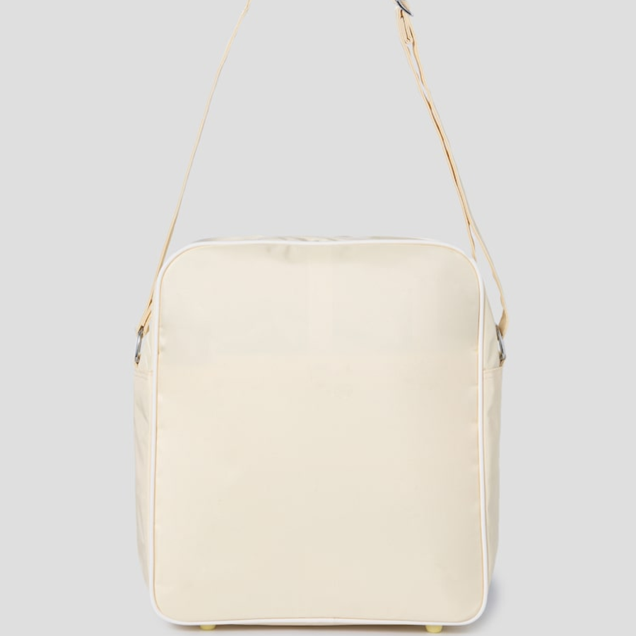 CDGCDGCDG Shoulder Bag (Medium) – White