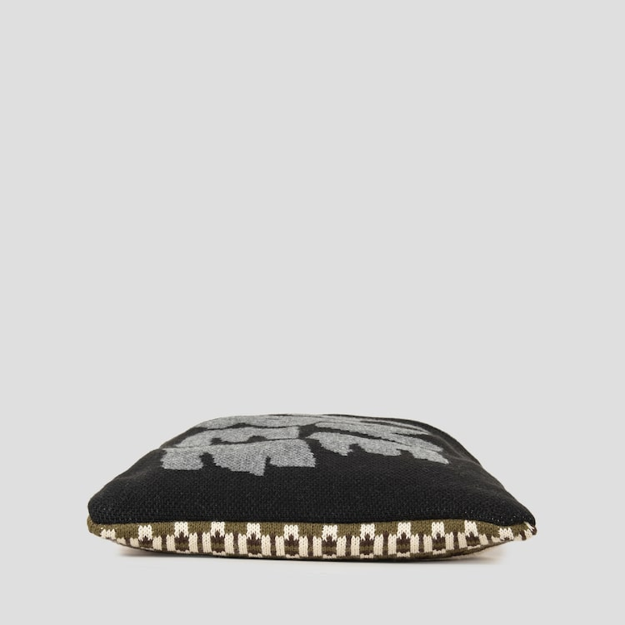 COMME des GARÇONS SHIRT (Men) Jacquard Knit Bag Live Free – Black