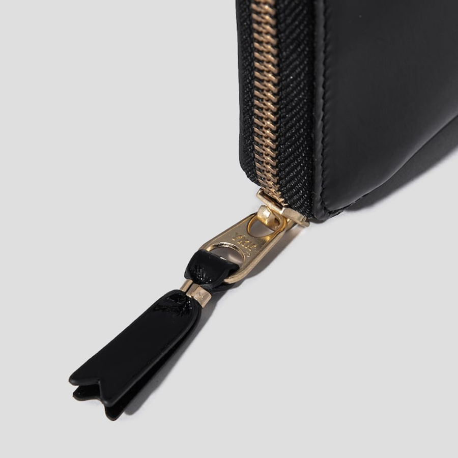 WALLET COMME DES GARCONS (Unisex) Classic Inside Checkerboard Print Half Wallet – Black