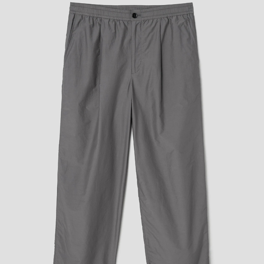 Theory Men Soft Lawn Pleated Pants - Carbon