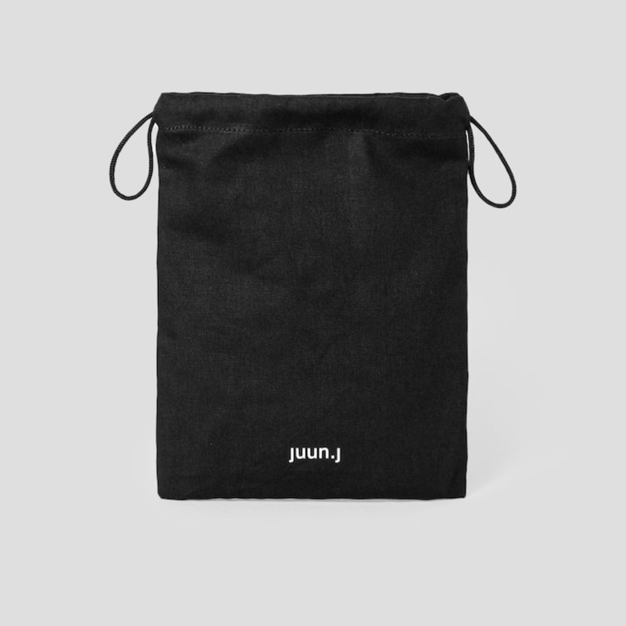 JUUN.J Mesh Leather Weaving Shoulder Bag – Black