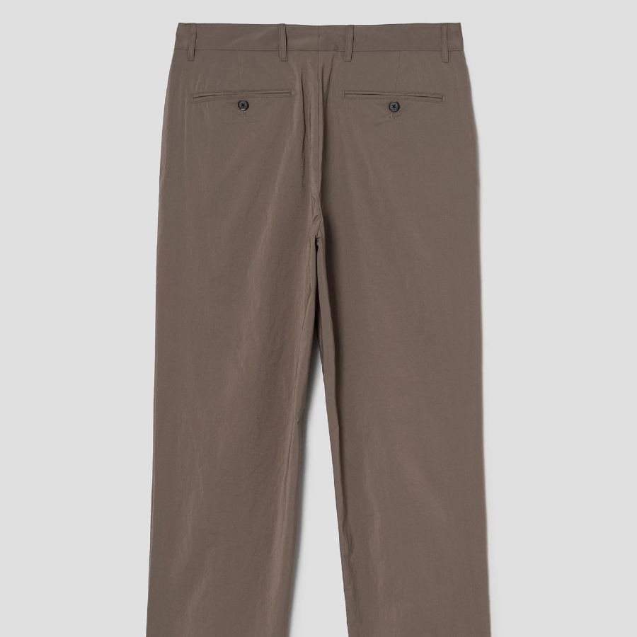 Theory Men Nylon Texture Viggo Pants - Walnut