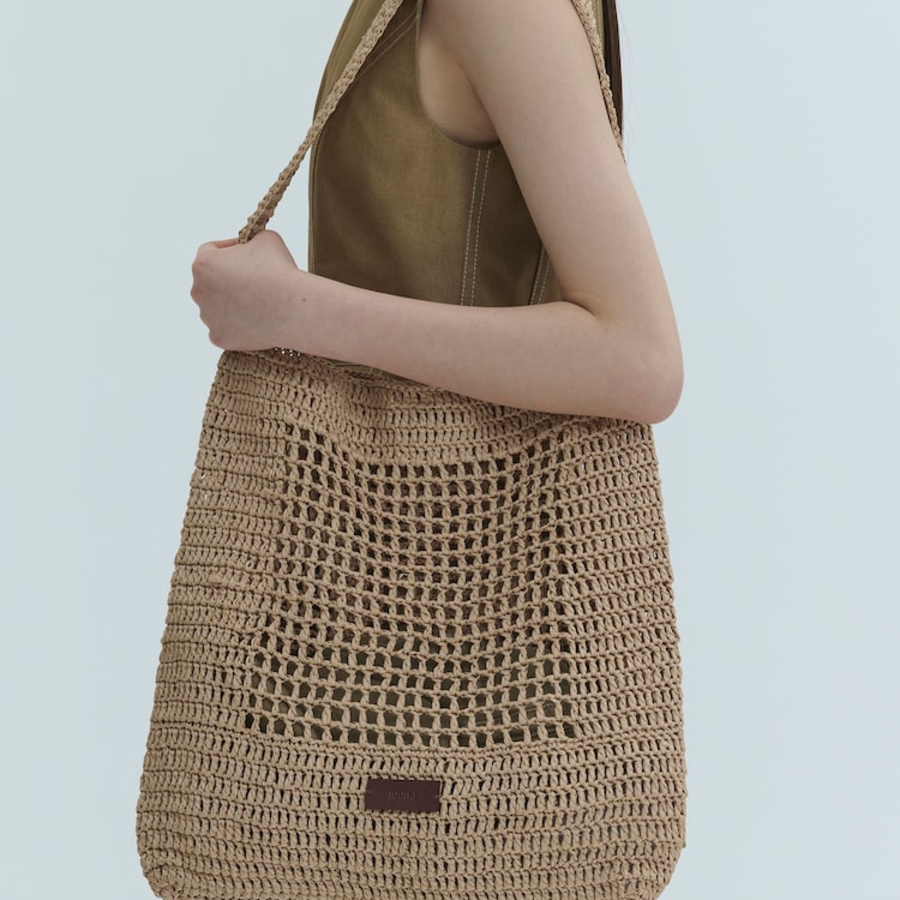 JUUN.J Raffia Shoulder Bag – Beige