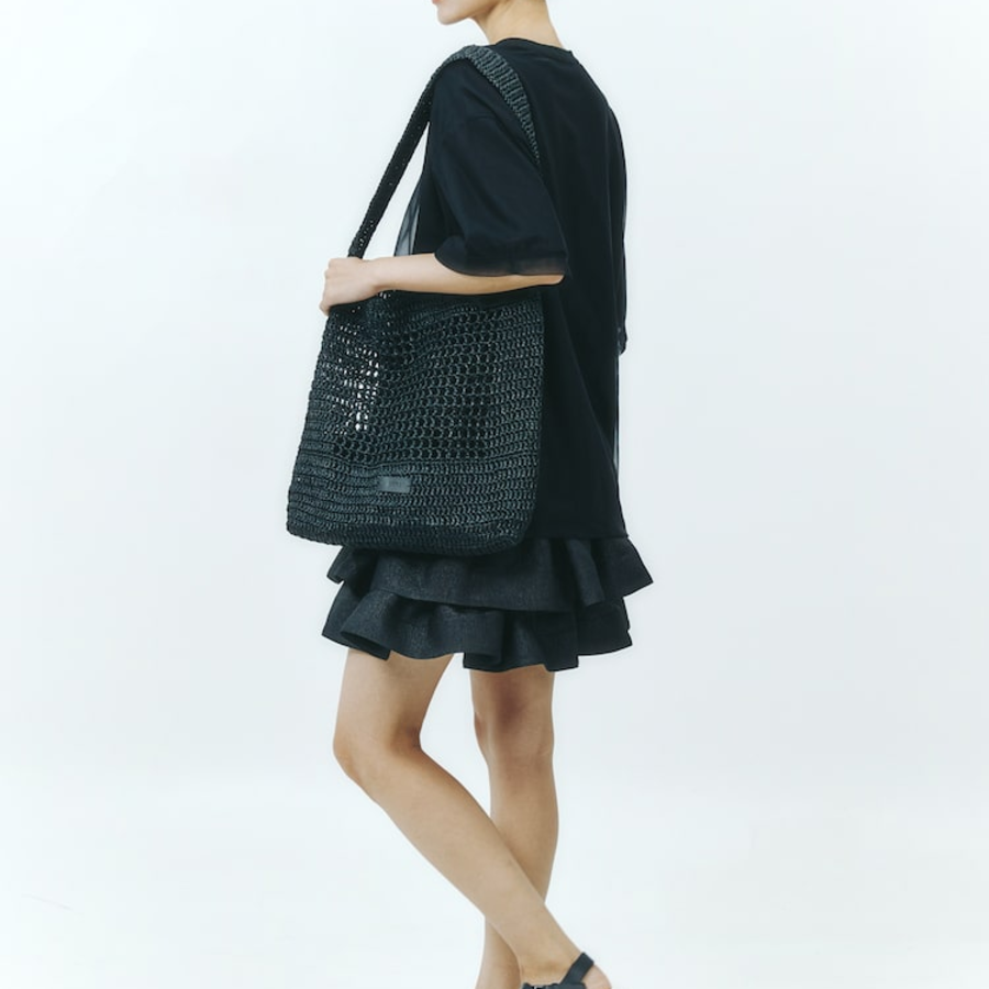 JUUN.J Raffia Shoulder Bag – Black