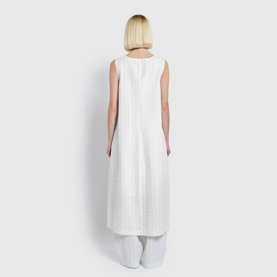 JAJU Cotton Seersucker Sleeveless Dress – White