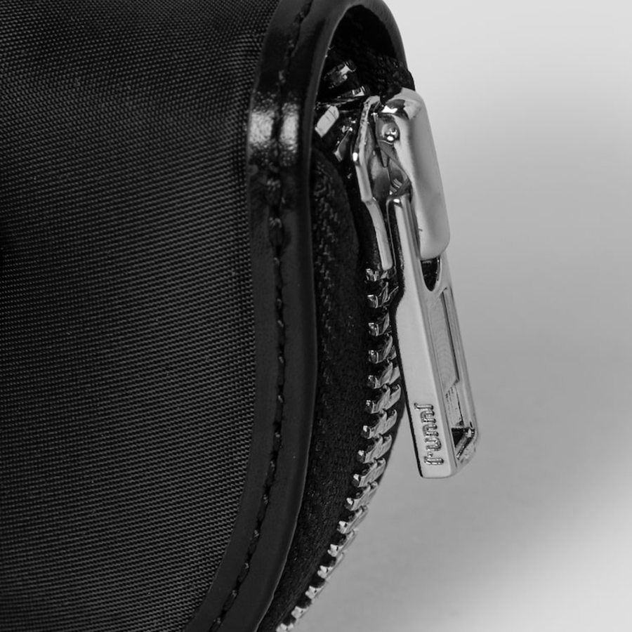 JUUN.J [Seongsu Edition] Unisex Half-Moon Nylon Mini Wallet – Black