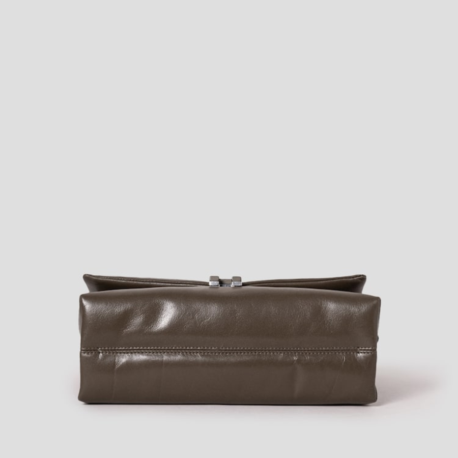 ami (Unisex) Voulez Vous Bag – Khaki