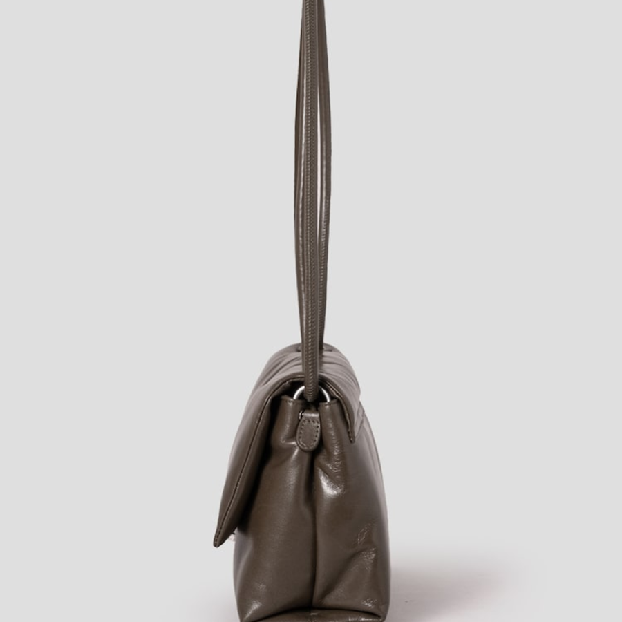 ami (Unisex) Voulez Vous Bag – Khaki