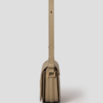 ami (Unisex) Paris Paris Bag – Havana