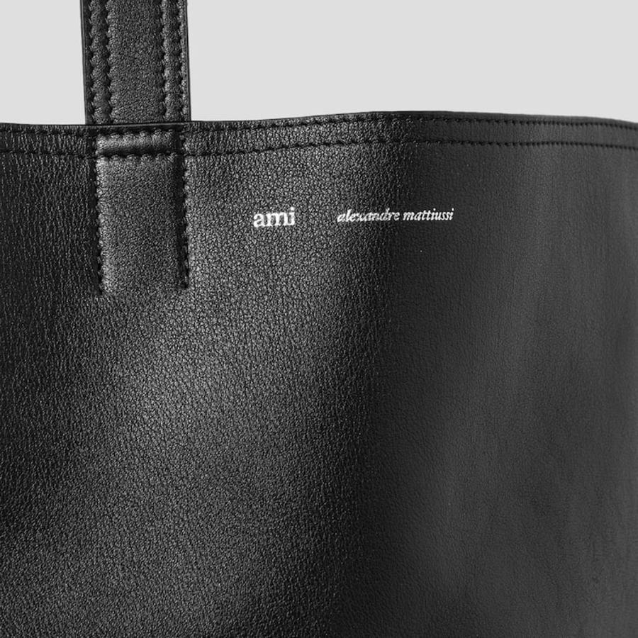 ami (Unisex) Midi Tote Bag – Wool Gabardine Black