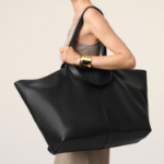 ami (Unisex) Midi Maxi Tote Bag – Black