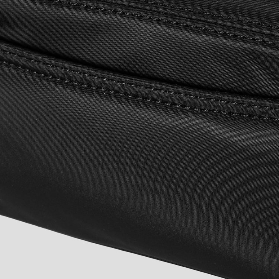 ami (Unisex) ADC Lunchbox Bag – Black