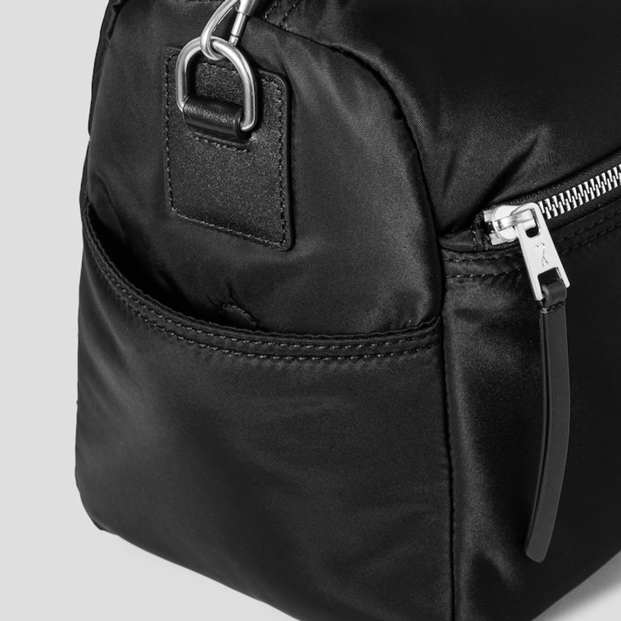 ami (Unisex) ADC Duffle Bag – Black