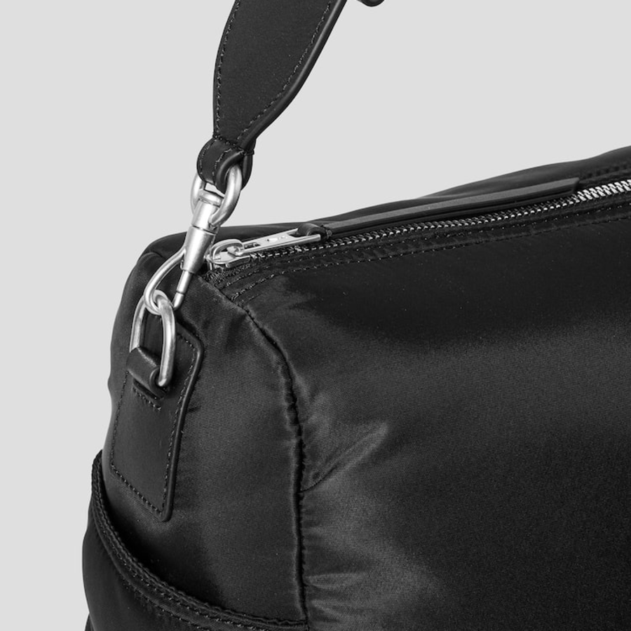 ami (Unisex) ADC Duffle Bag – Black