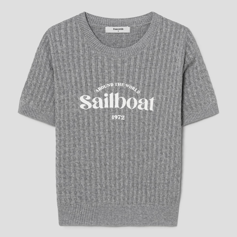 8 seconds Text Embroidery Cable Short Sleeve Pullover — Light Grey