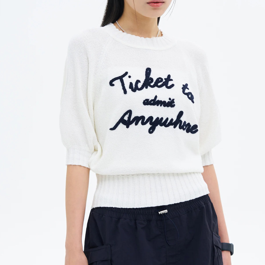 8 seconds Text Embroidery Short Sleeve Pullover — Ivory