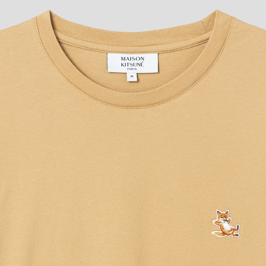 Maison Kitsune Men Chillax Fox Patch Regular Tee-Shirt - Goldie