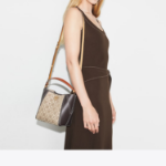 TORY BURCH McGraw T Monogram Small Bucket Bag – Yellowish Brown