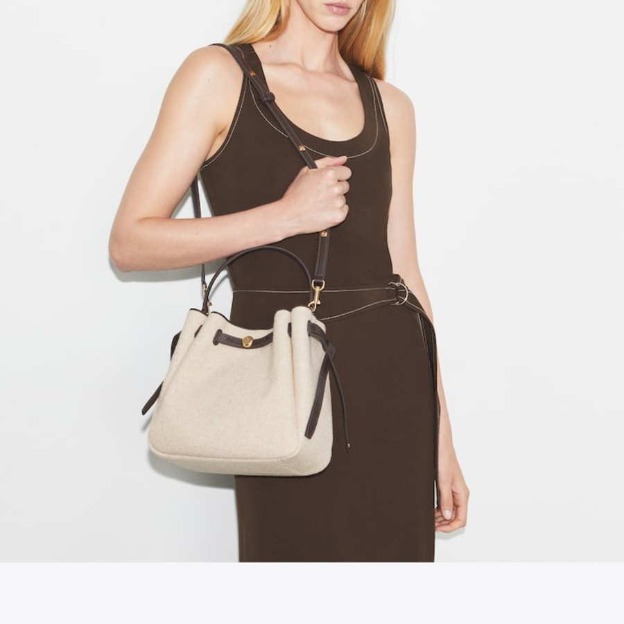 TORY BURCH Romy Canvas Bucket Bag – Cafe Latte