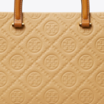 TORY BURCH T Monogram Pebble Square Tote – Cream