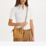 TORY BURCH Romy Small Crossbody – Tiramisu