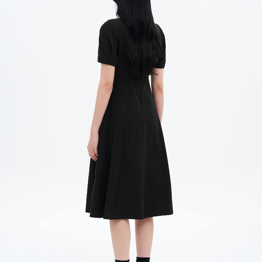 8 seconds Short Sleeve Volume Long Dress — Black
