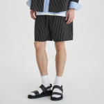 JAJU Firm Crisp Full-Banding Half Pants – Jet Black Stripe