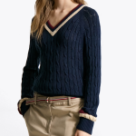 TOMMY HILFIGER [Official Headquarters] Varsity Cable V-Neck Sweater