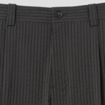 Maison Kitsune Men Relaxed Pleated Pants - Ranger Green