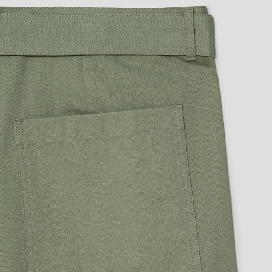 Maison Kitsune Men Belted Cargo Bermuda - Turf Green