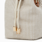 TOMMY HILFIGER [Official Headquarters] Premium Beach Bucket Bag