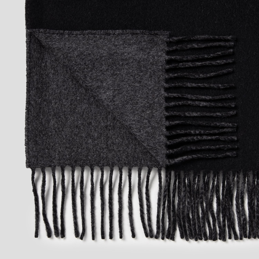 Maison Kitsune Unisex Bold Fox Head Patch Scarf - Black