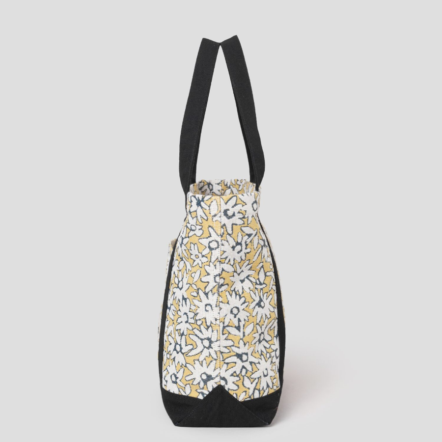 Maison Kitsune Women Daisy Field Large Jacquard Tote - Mimosa Print