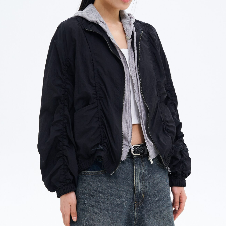 8 seconds Front-Slit Shirring Jumper — Black