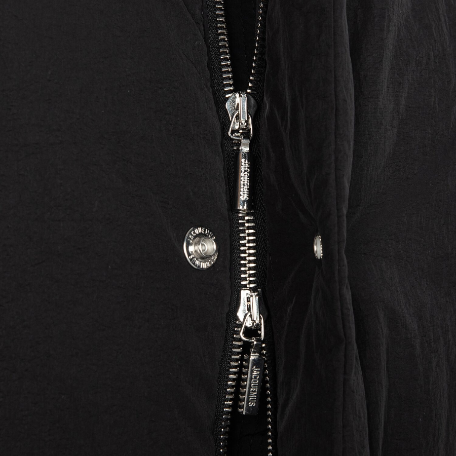 JACQUEMUS (Men) La Doudoune - Black
