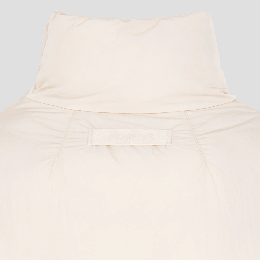 JACQUEMUS (Men) La Doudoune Cocon - Off-White