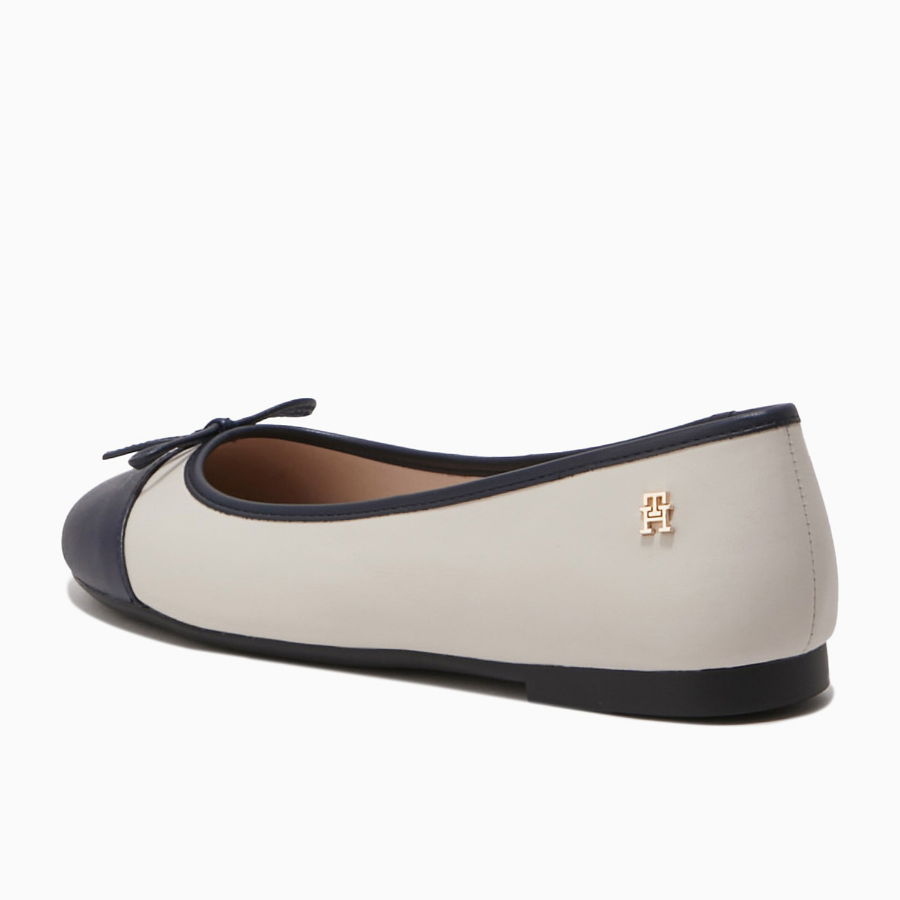 TOMMY HILFIGER Martina Toe Cap Ballerina