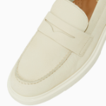 TOMMY HILFIGER Georgia Nubuck Loafer