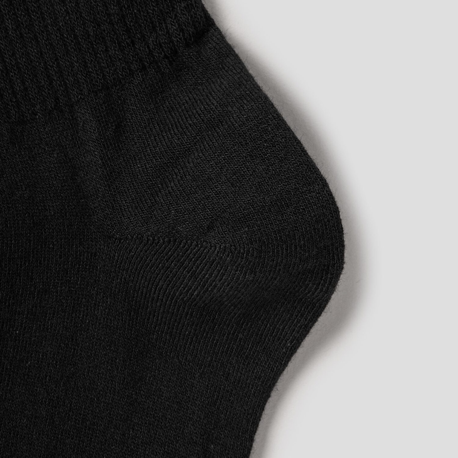 8 seconds Bear Embroidery Point Socks — Black