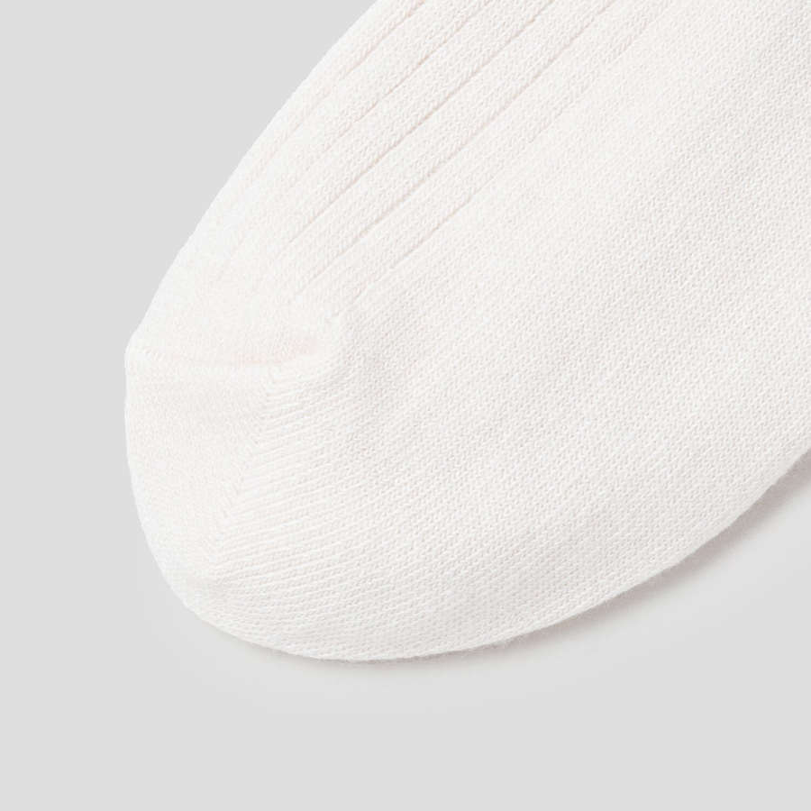 8 seconds Heart Embroidered Ribbed Socks — Ivory