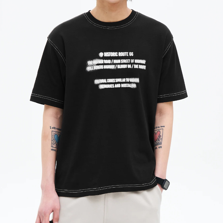 8 seconds Topstitch Blur Lettering T-shirt — Black