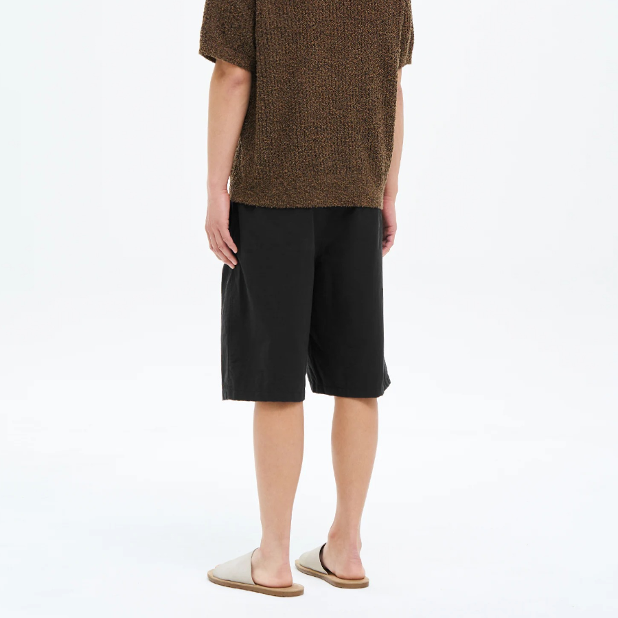 8 seconds Cotton Nylon One-Tuck Bermuda Shorts — Black