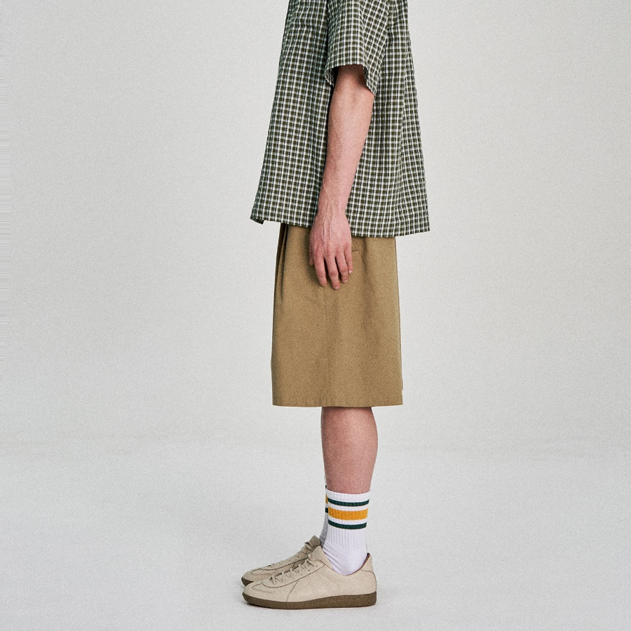 8 seconds 6/10 String Pintuck Cotton Banding Shorts — Beige