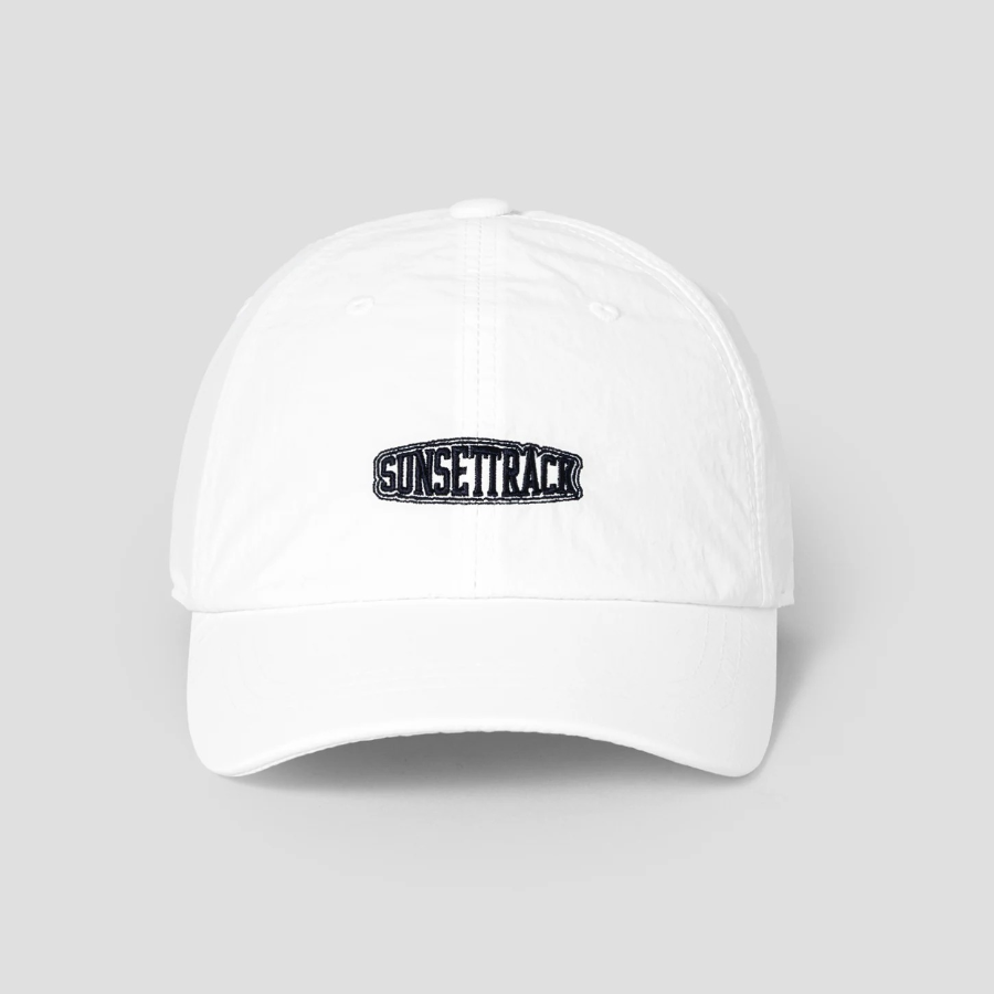 8 seconds Washed Wappen Logo Ball Cap — White